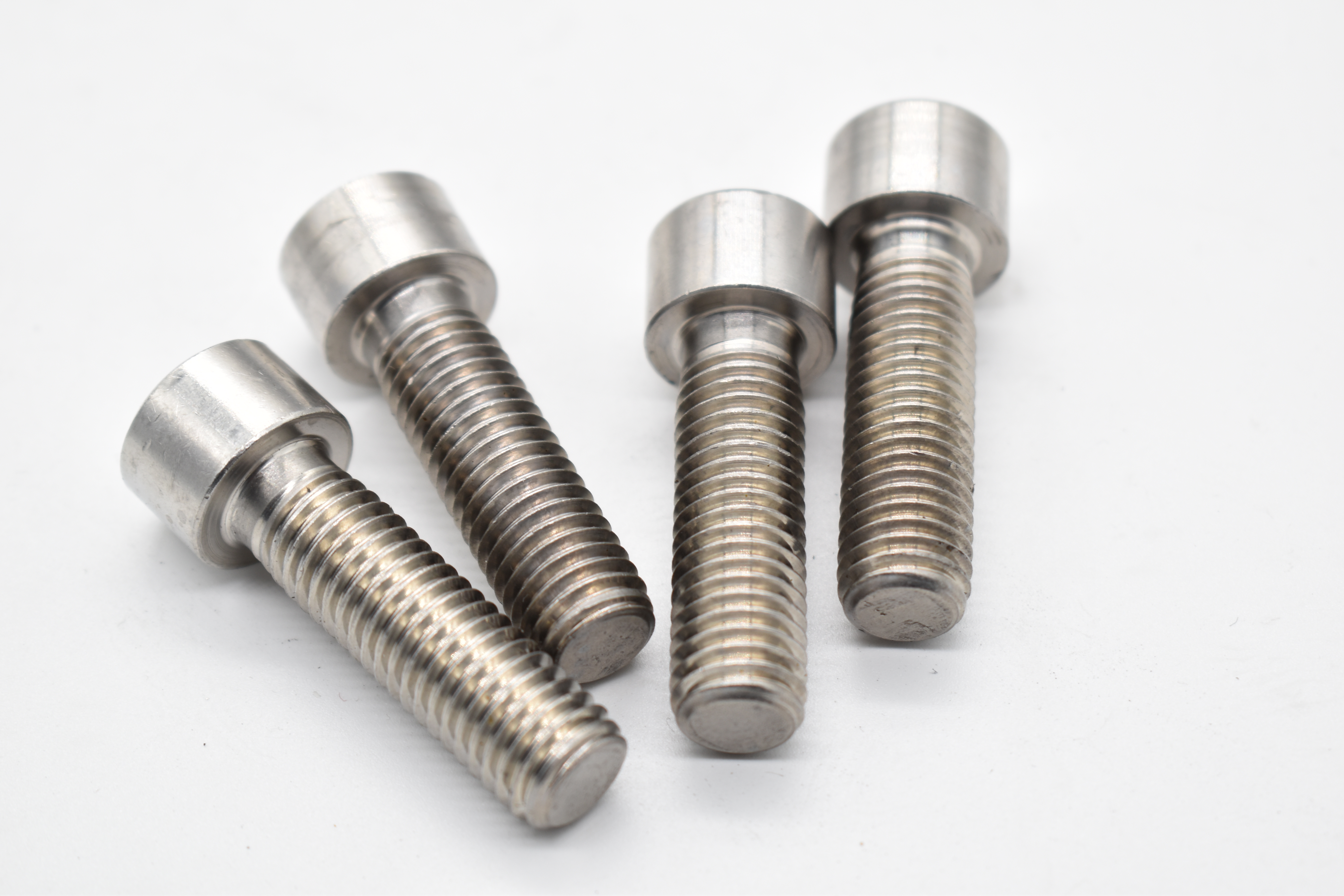 a286螺栓對應的中國牌號？